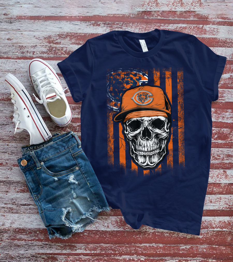 Skull V1 Chicago Bears Fan Skull Wearing Team Cap With Logo And Flag T-Shirt