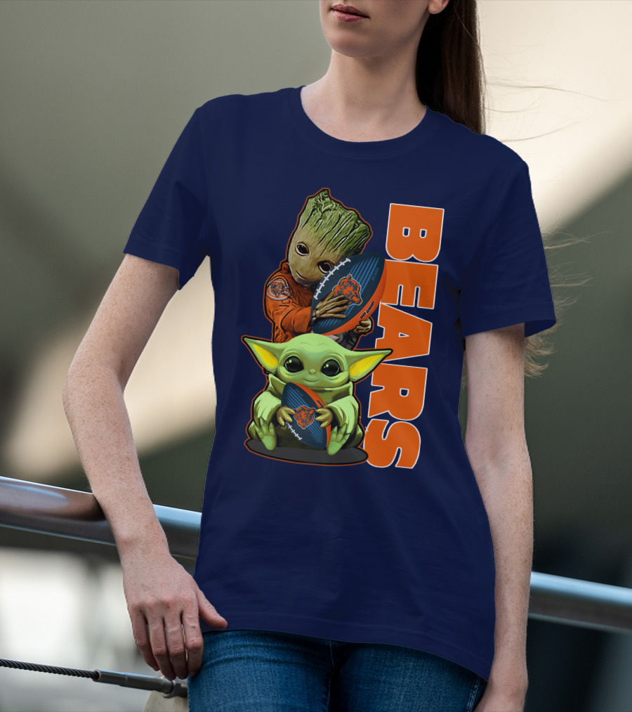 Grzd CHICAGO BEARS Baby Groot And Baby Yoda Football T-Shirt