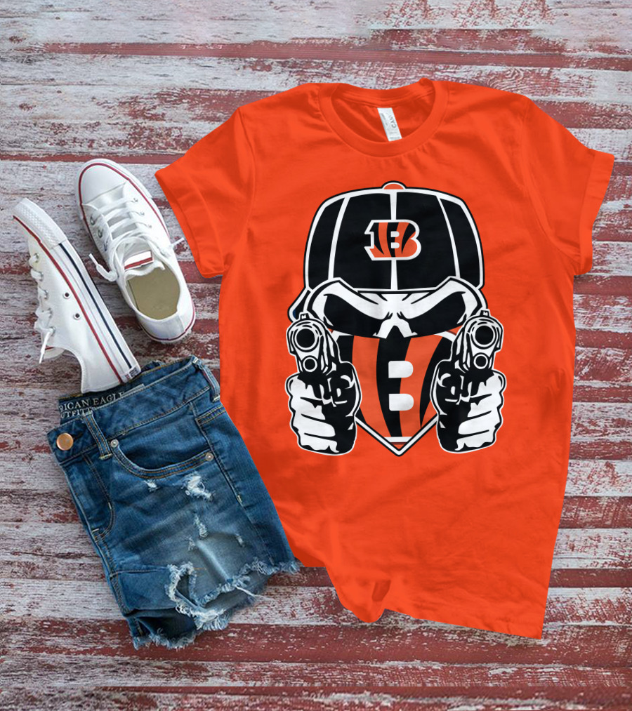 Cincinnati Bengals Armed Skeleton Illustration With Team Helmet T-Shirt