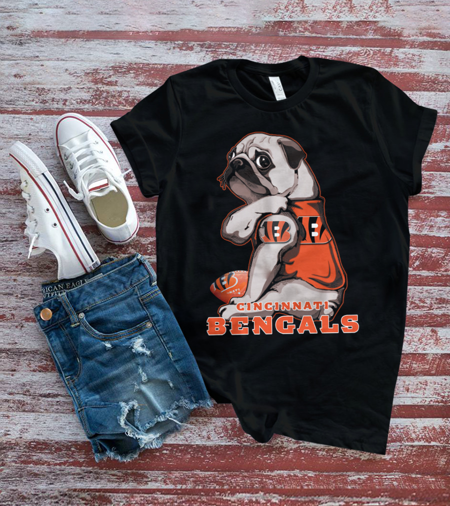 Cincinnati Bengals Pug Football T-Shirt