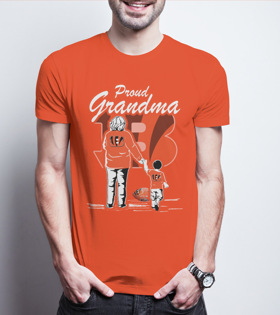Proud Grandma Cincinnati Bengals Family Spirit Football Fan T-Shirt