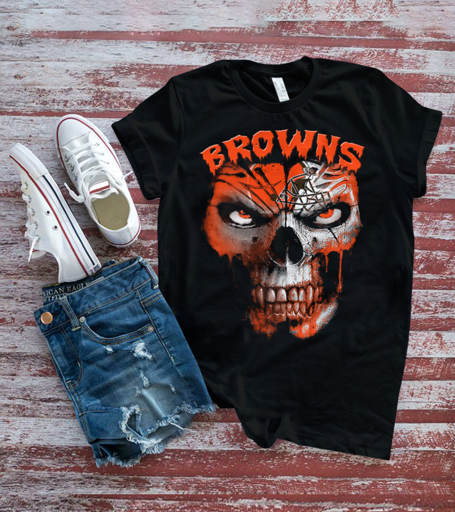Browns Skull Design With Helmet T-Shirt