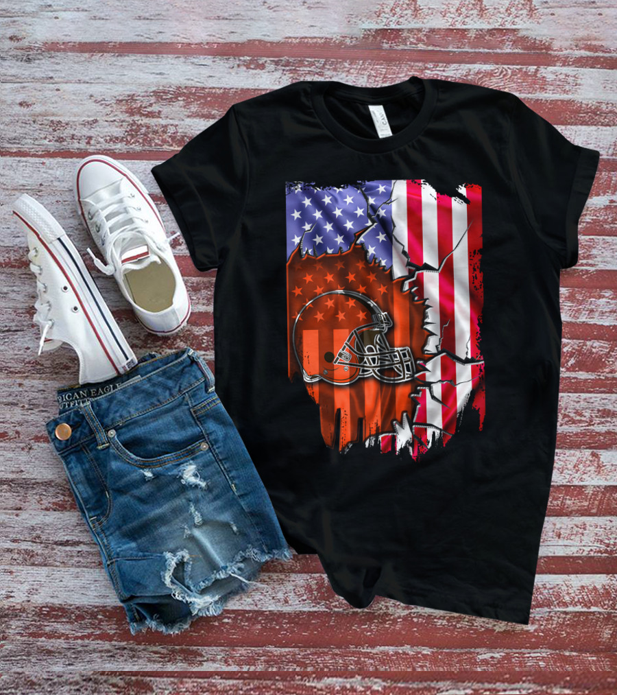 Cleveland Browns Helmet American Flag T-Shirt