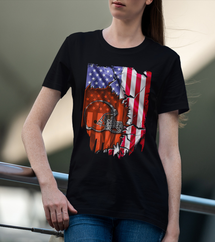Cleveland Browns Helmet American Flag T-Shirt