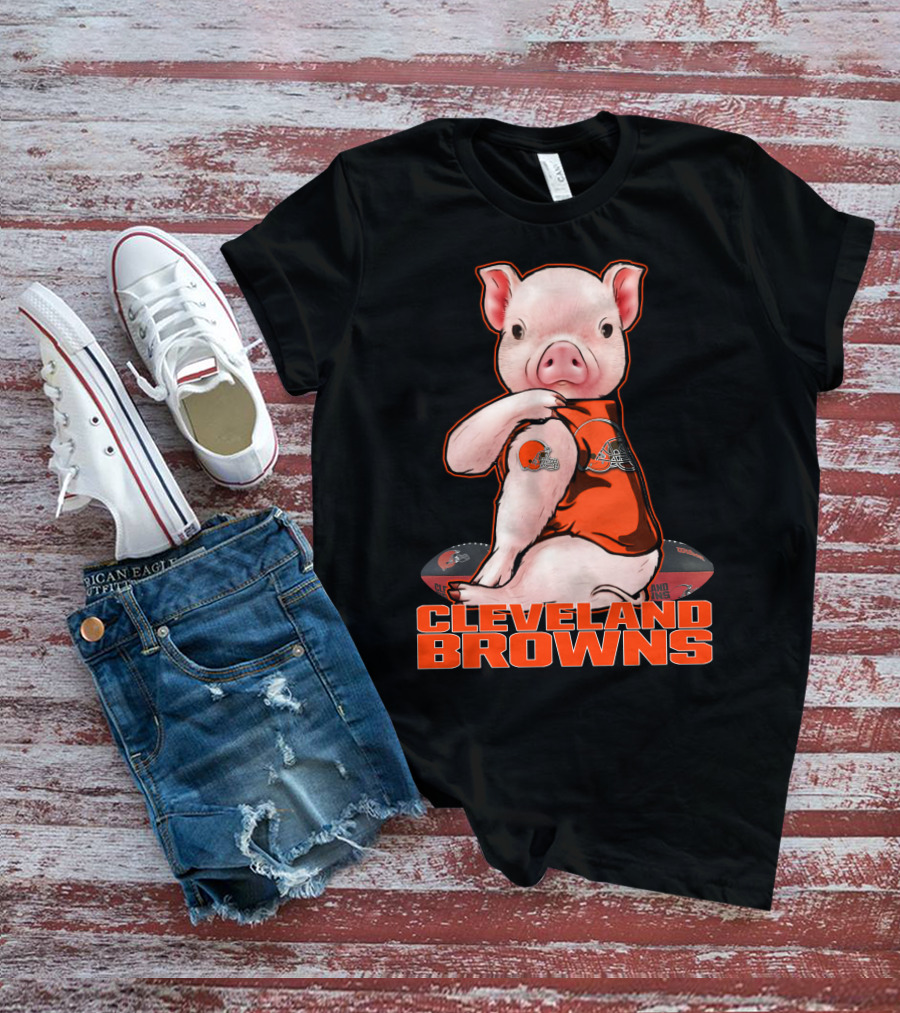 Cleveland Browns Pig With Team Logo Jersey And Football T-Shirt