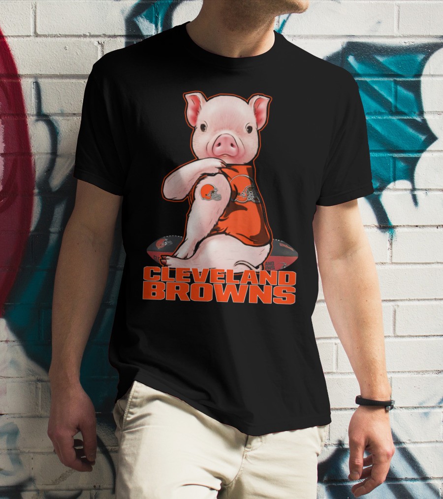 Cleveland Browns Pig With Team Logo Jersey And Football T-Shirt