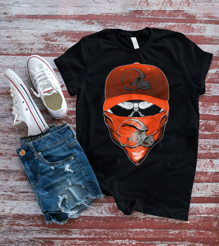 Skull Cleveland Browns Helmet Bandana Cap T-Shirt