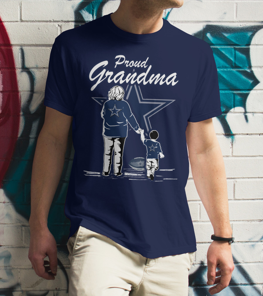 Proud Grandma Dallas Cowboys Star Holding Hands With Child Football T-Shirt