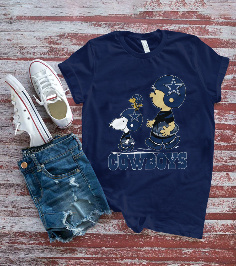 Snoopy Charlie Brown Dallas Cowboys Football Stars T-Shirt