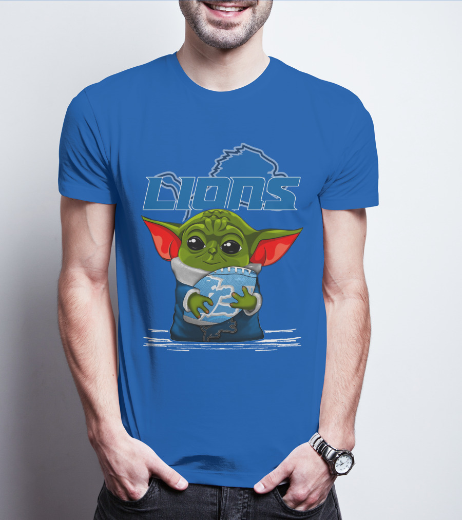 Yoda Holding Football DETROIT LIONS T-Shirt