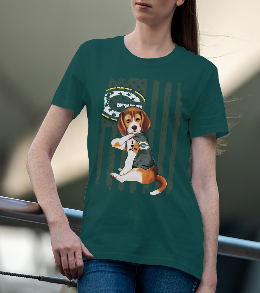 Beagle Wearing Green Bay Packers Jersey With I Love Mom Tattoo T-Shirt