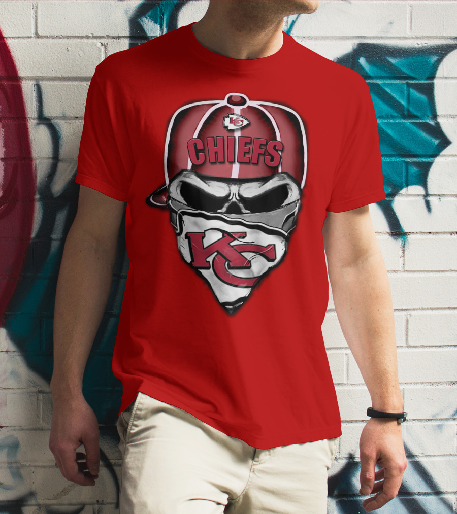 Kansas City Chiefs Skull Bandana Logo Cap T-Shirt