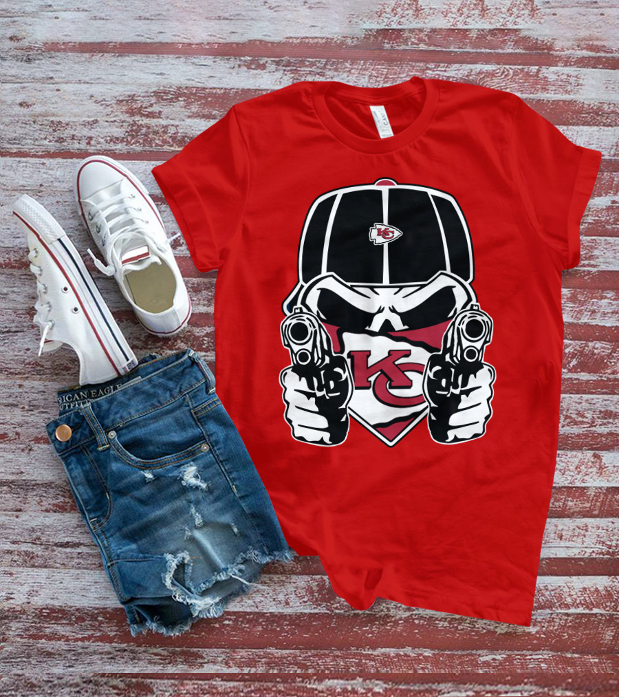 Kansas City Chiefs Bold Skull Logo Showdown T-Shirt