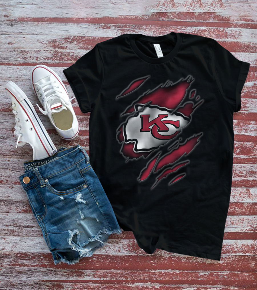 Torn Kansas City Chiefs KC Arrowhead Logo Tear Effect T-Shirt