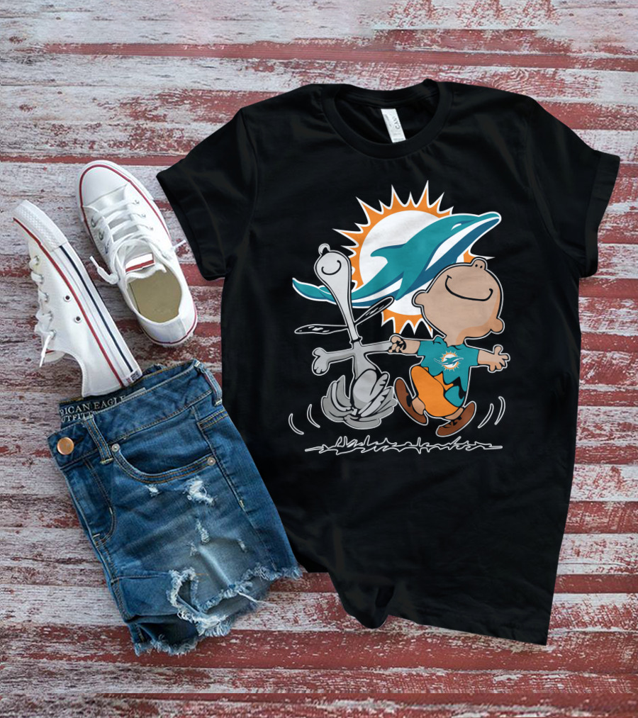 Miami Dolphins 44 Peanuts Characters Dancing T-Shirt