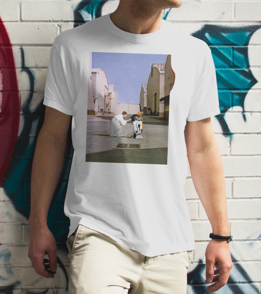 Wish You Were Leia With Princess And Droid In Iconic Courtyard Scene T-Shirt