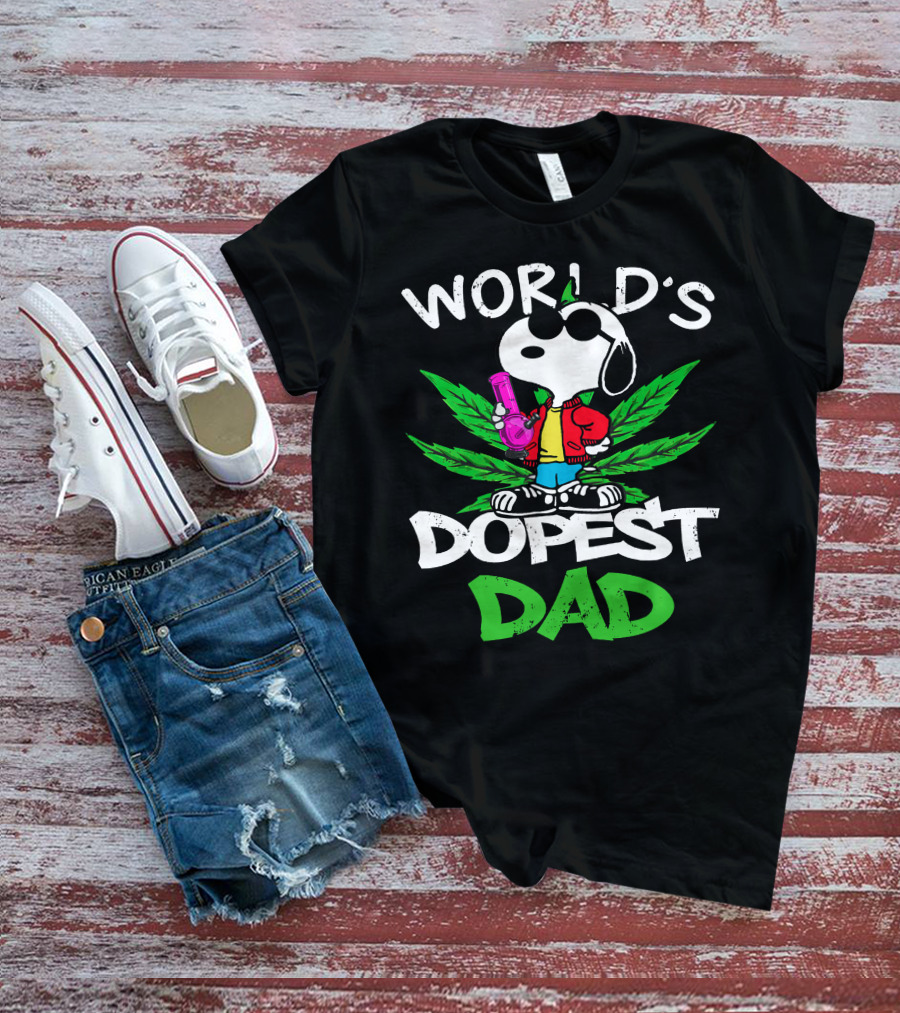 World's Dopest Dad Snoopy With Cannabis Leaf And Bong T-Shirt