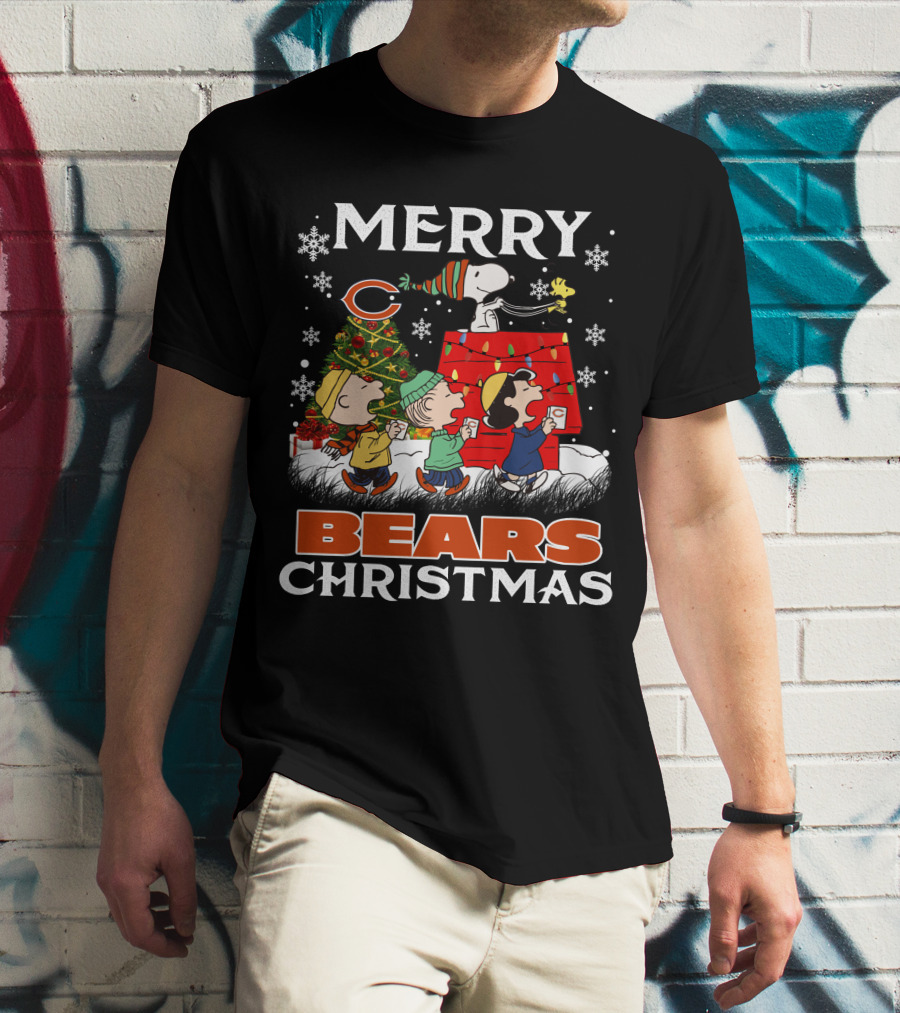 Chicago Bears Snoopy Merry Christmas Peanuts Holiday T-Shirt