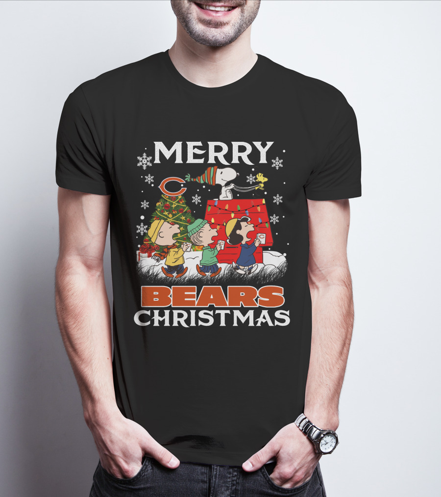 Chicago Bears Snoopy Merry Christmas Peanuts Holiday T-Shirt