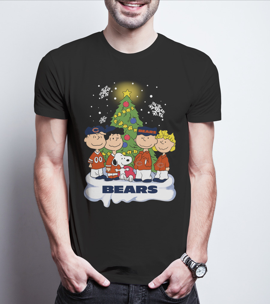 Peanuts Christmas Chicago Bears Snoopy Winter Scene T-Shirt