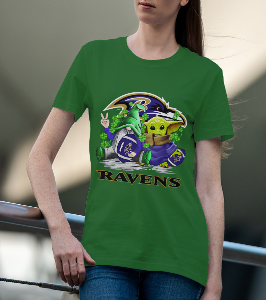 Baltimore Ravens St. Patrick's Day Football Gnome And Baby Alien With Shamrocks T-Shirt