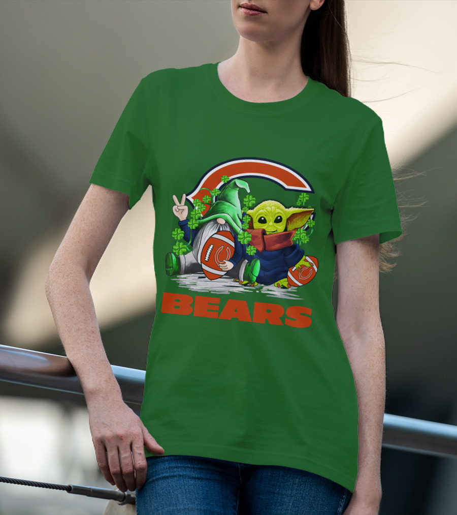 Chicago Bears St. Patrick's Day Football Gnome And Baby Alien T-Shirt