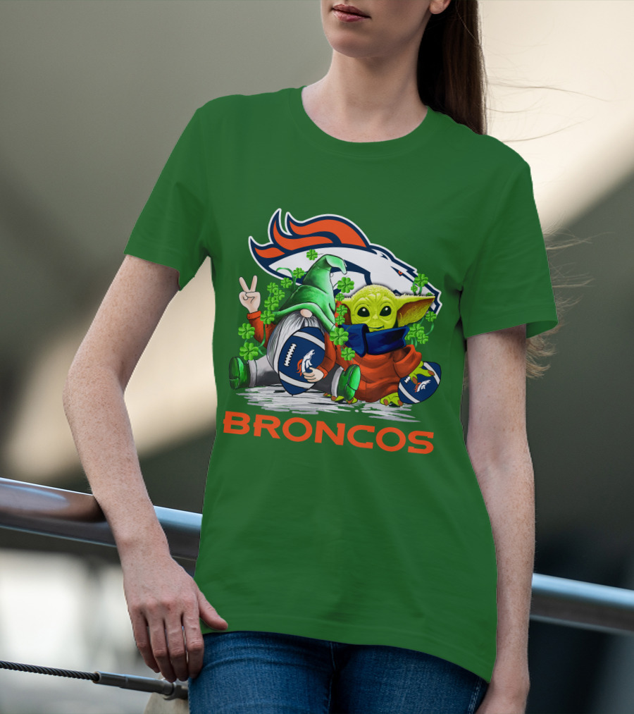 Denver Broncos Football St. Patrick’s Day Gnome And Green Alien With Shamrocks T-Shirt