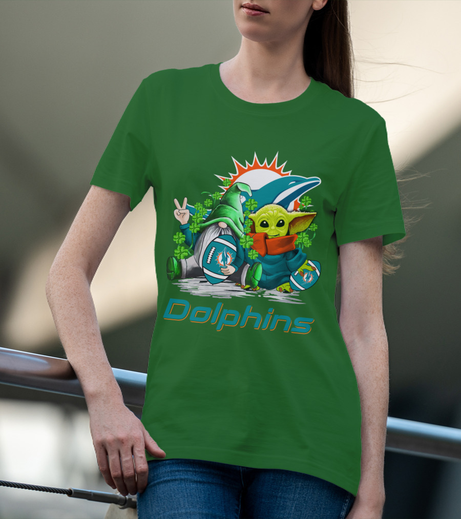 Miami Dolphins St Patrick's Day Football Gnome And Baby Alien With Shamrocks T-Shirt