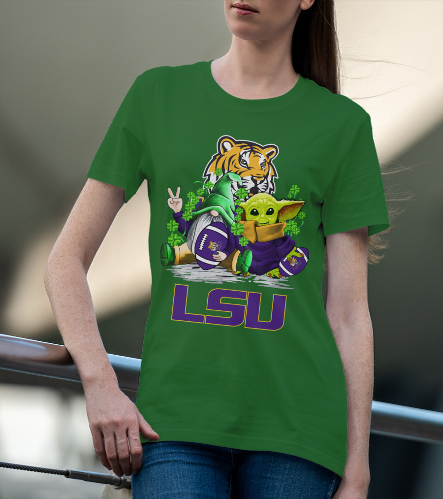 LSU Tigers Football St. Patrick's Day Gnome And Baby Alien With Shamrocks T-Shirt