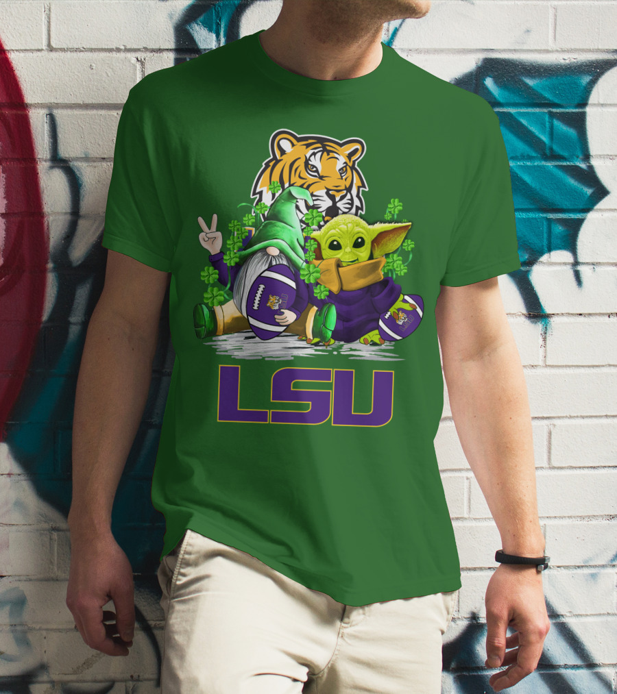 LSU Tigers Football St. Patrick's Day Gnome And Baby Alien With Shamrocks T-Shirt