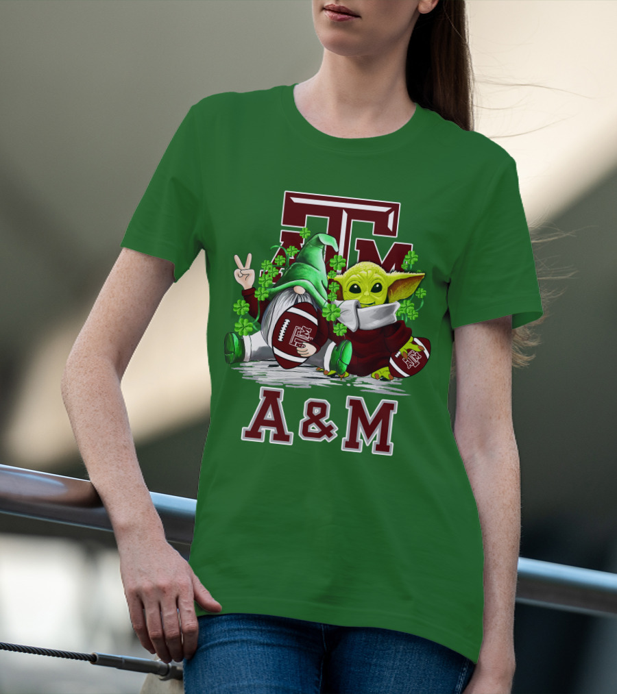 Texas A&M Aggies Football St. Patrick’s Day Gnome And Baby Alien With Shamrocks T-Shirt