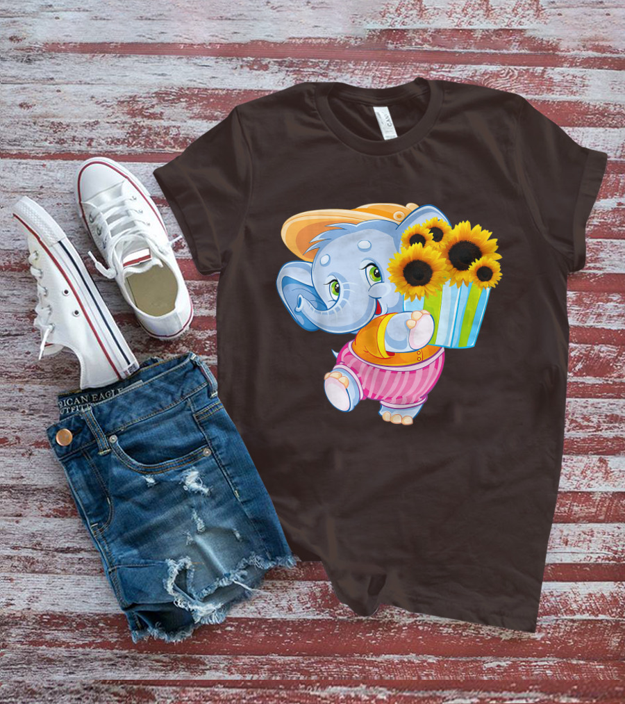 Cute Baby Elephant With Sunflowers And Pink Striped Shorts T-Shirt