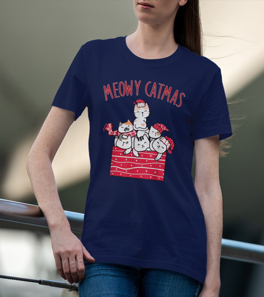 Meowy Catmas Cute Kawaii Anime Christmas Cats T-Shirt