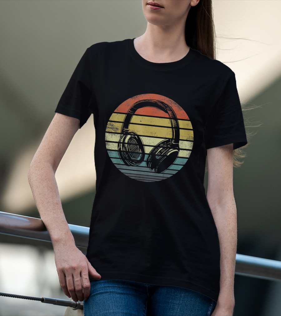 Music Lover Producer DJ Retro Headphones T-Shirt