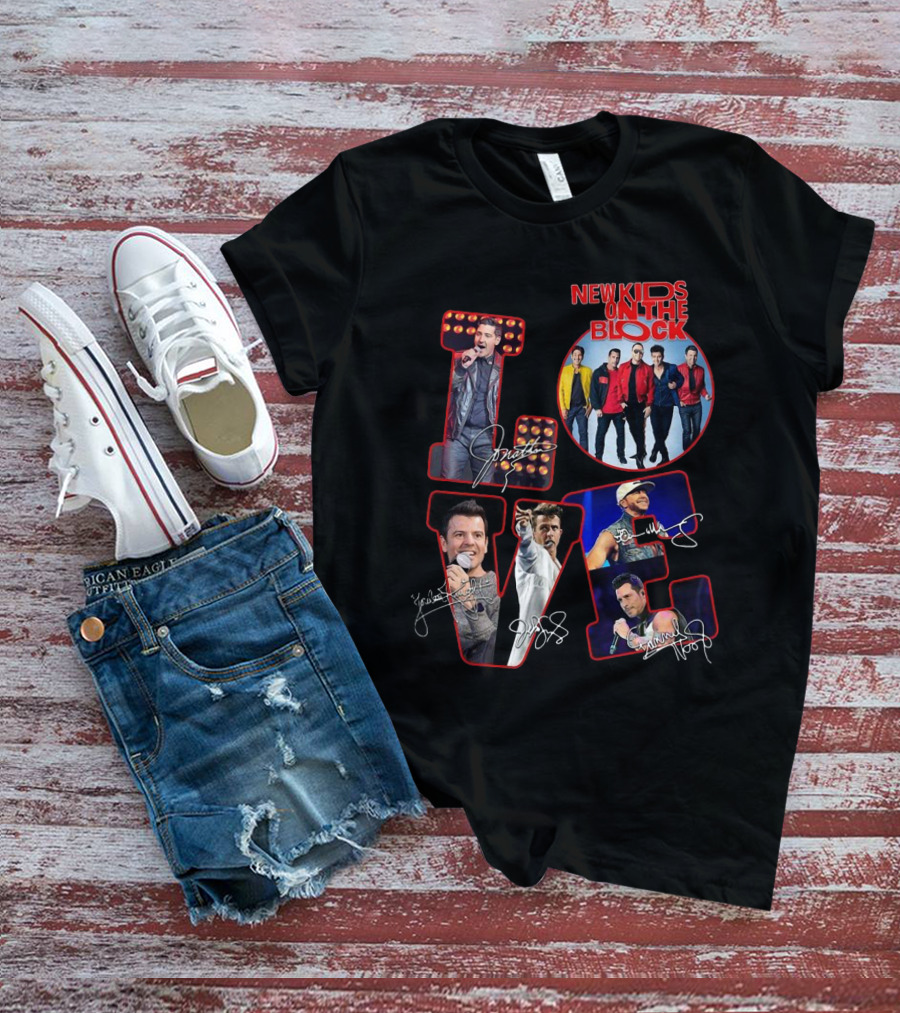 LOVE New Kids On The Block Signatures Group Photo Collection T-Shirt