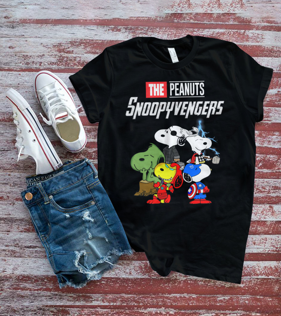 The Peanuts Snoopyvengers Marvel Avengers Endgame Crossover With Snoopy As Iron Man Captain America Thor Hulk Black Widow T-Shirt