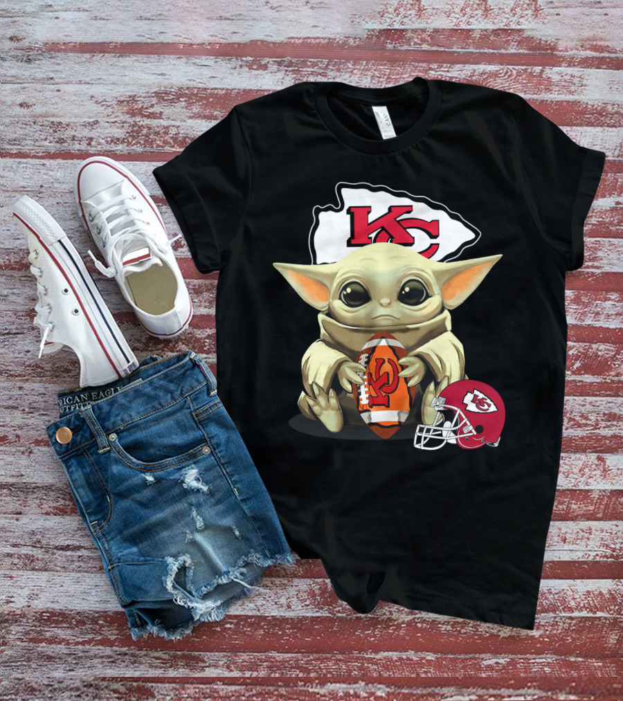 Baby Yoda Kansas City Chiefs Football Helmet T-Shirt