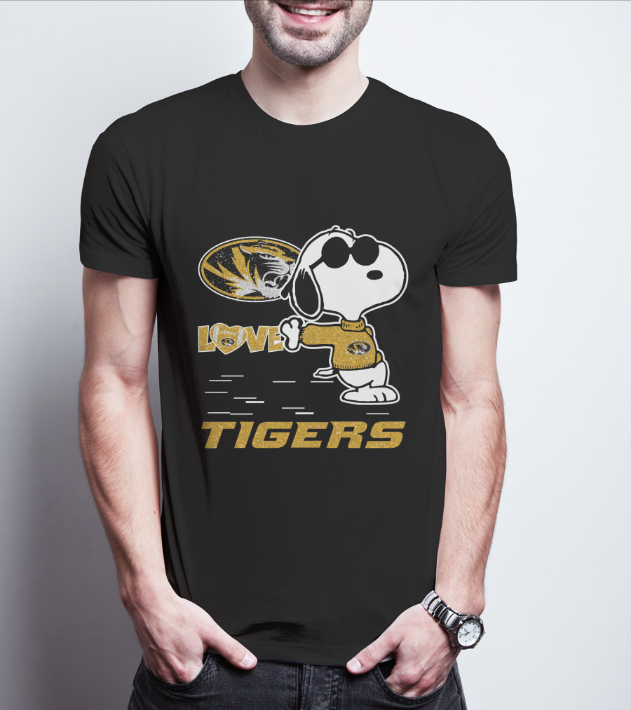 Snoopy Love Missouri Tigers Mizzou T-Shirt