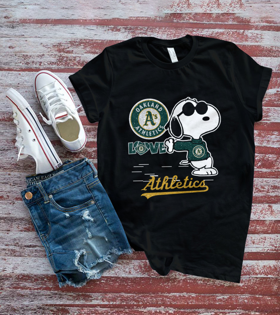 Snoopy Oakland Athletics Love T-Shirt