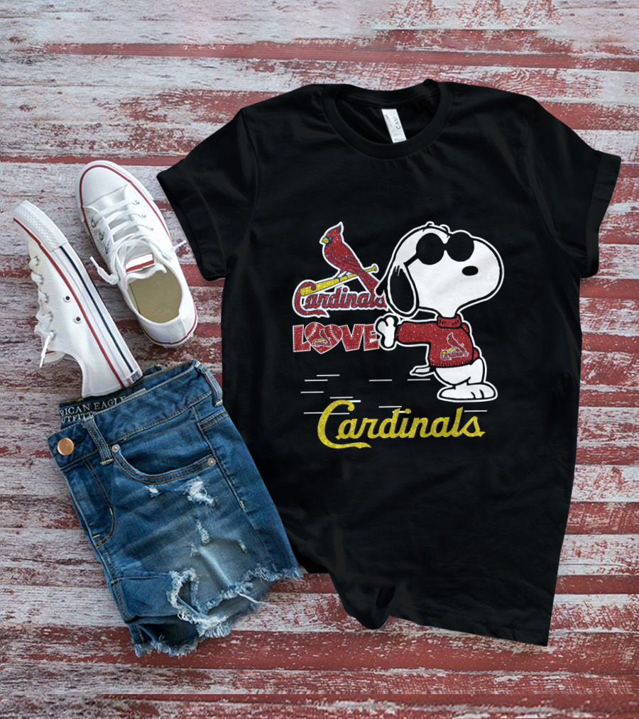 Snoopy Cardinals Love St Louis Cardinals T-Shirt