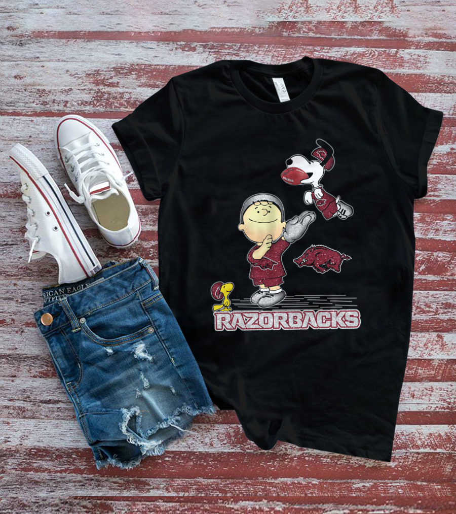 Snoopy And Friends Celebrating Arkansas Razorbacks Football T-Shirt