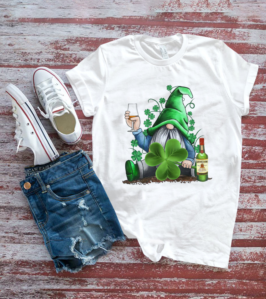 J A M E S O N Irish Gnome With Shamrocks And Whiskey T-Shirt