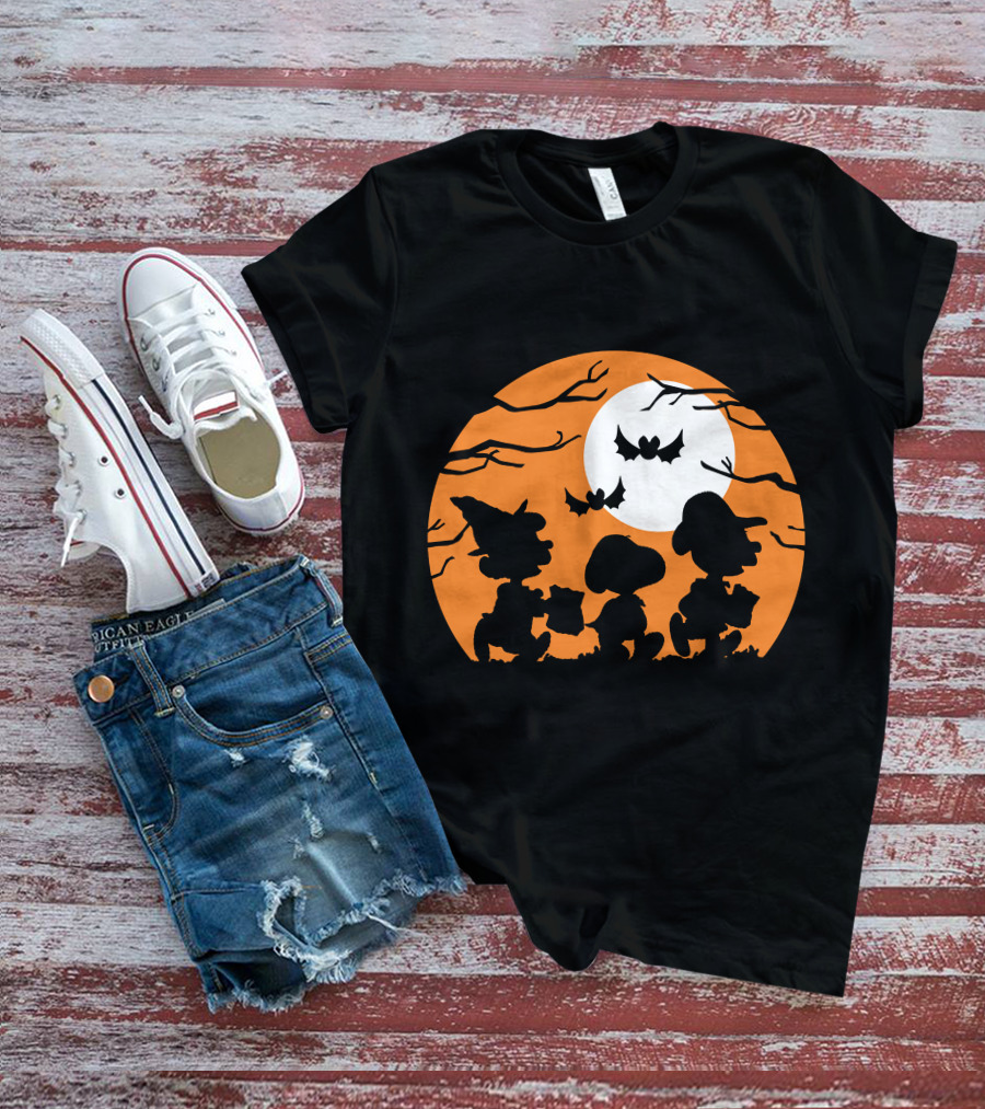 Peanuts Halloween Trick Or Treat Moonlit Bats T-Shirt