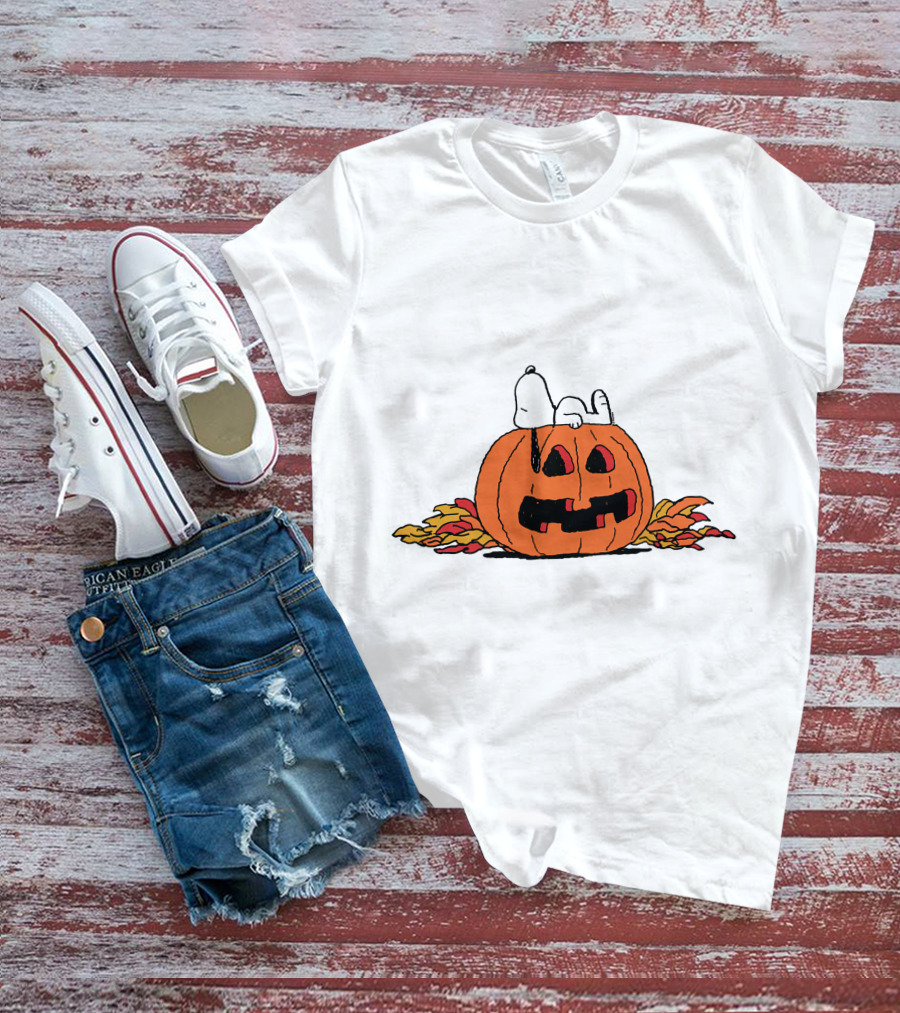 Snoopy Halloween Pumpkin Lantern T-Shirt