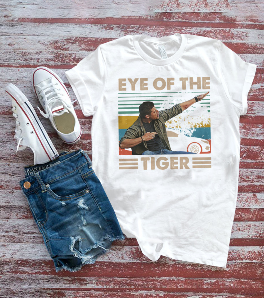 EYE OF THE TIGER Retro Action Pose With Car And Stripes T-Shirt