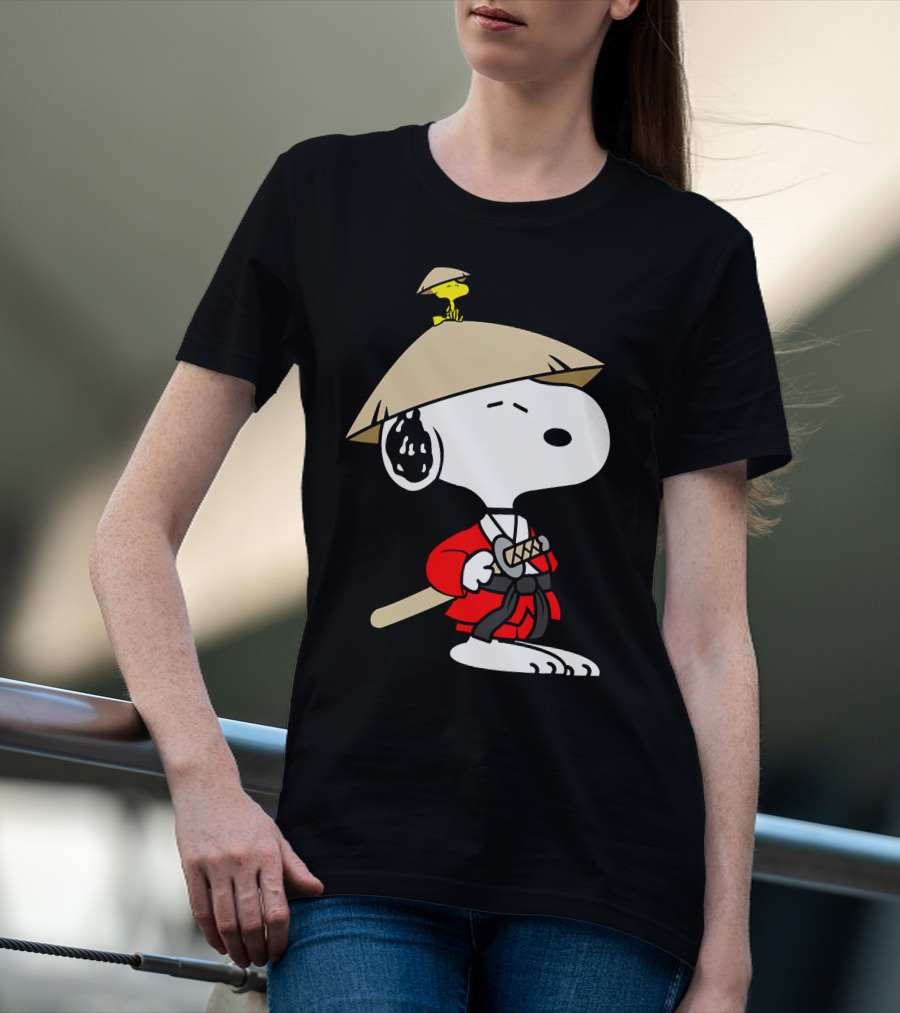 Snoopy Samurai Woodstock Hat Red Kimono Sword T-Shirt
