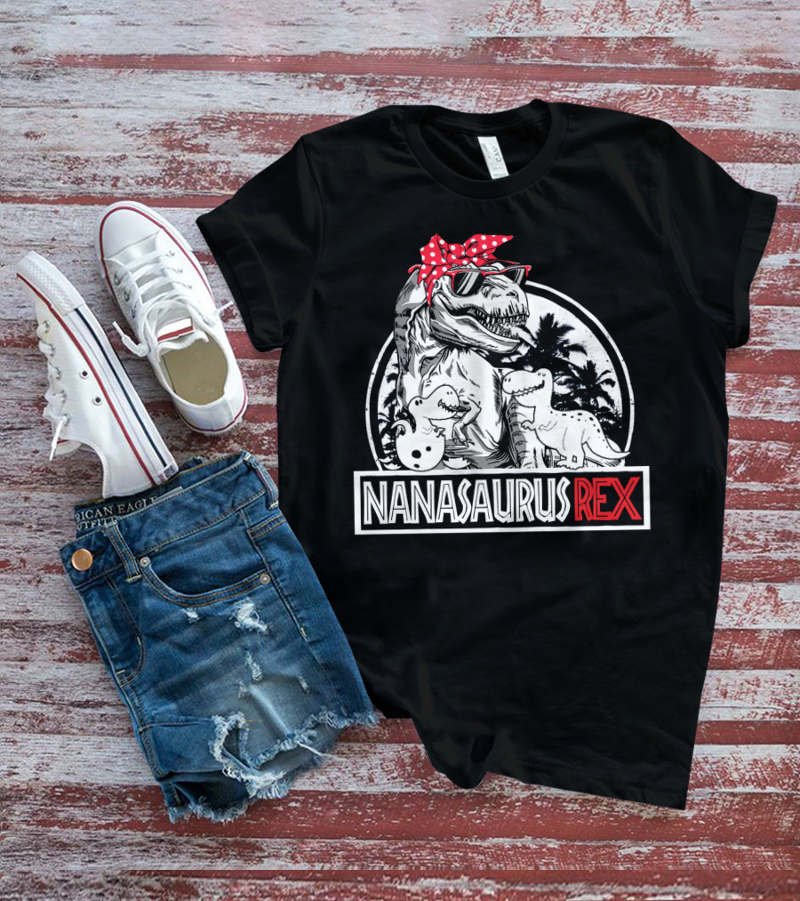 Nanasaurus Rex Funny Dinosaur Grandma With Red Bandana And Sunglasses T-Shirt