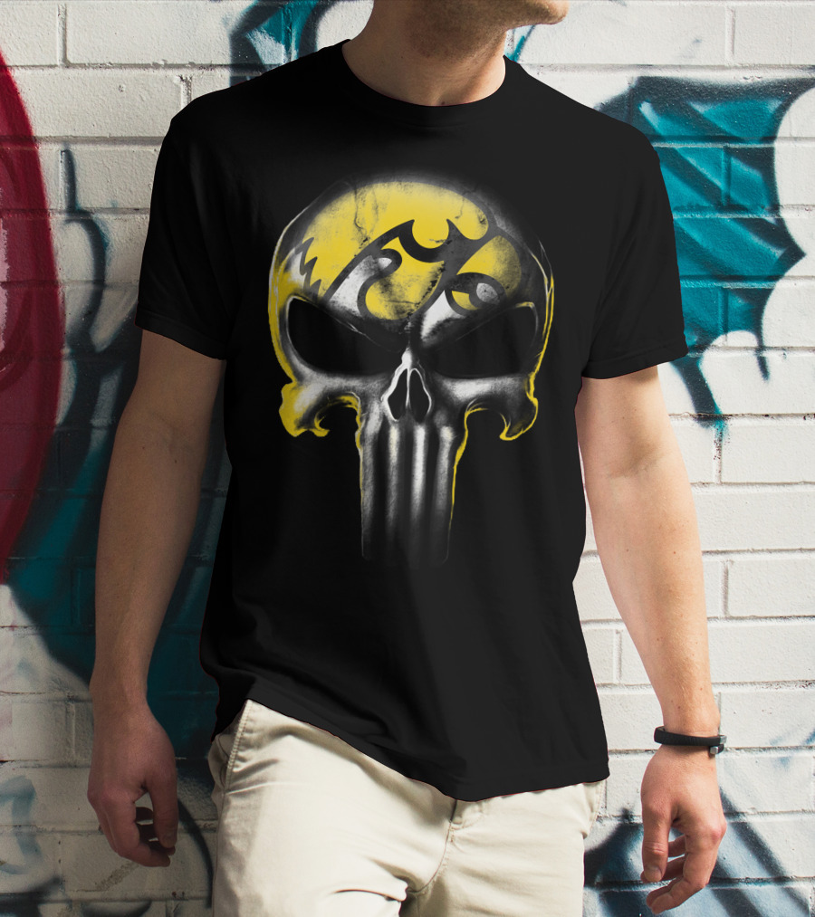 Punisher Skull Iowa Hawkeyes T-Shirt