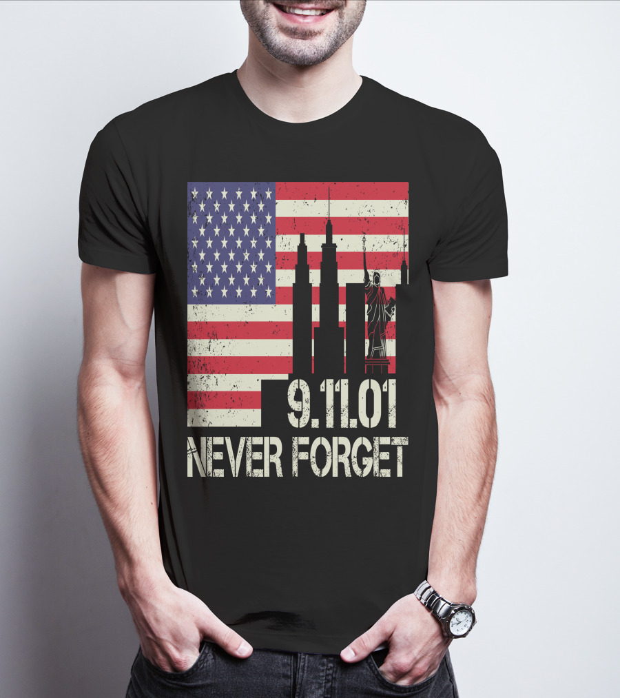 Vintage American Flag 9.11.01 Never Forget Statue Of Liberty And Twin Towers T-Shirt