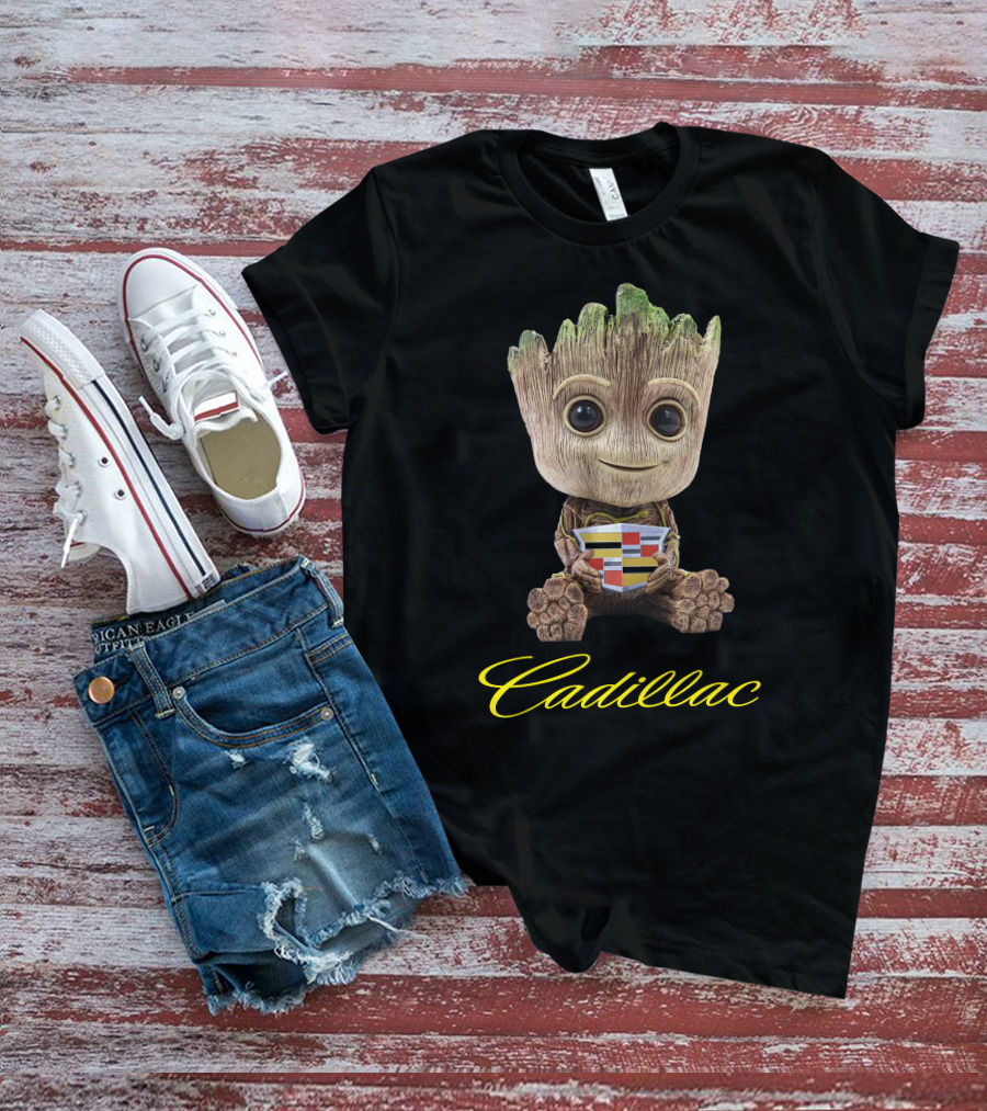 Cadillac Groot Holding Emblem T-Shirt